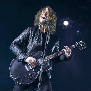 Chris Cornell é processado por empregada nos EUA