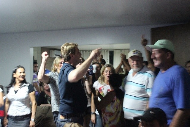 Resultados oficiais ainda não saíram, mas Rover já comemora e marca festa no CTG