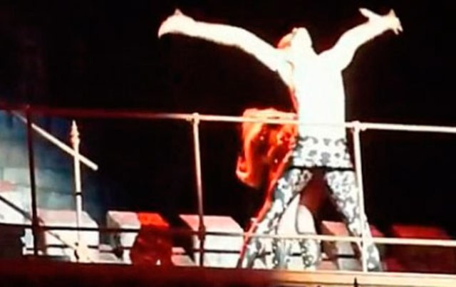 Lady Gaga vomita quatro vezes durante show na Espanha