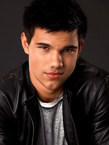 Saiba quando Taylor Lautner vem ao Brasil