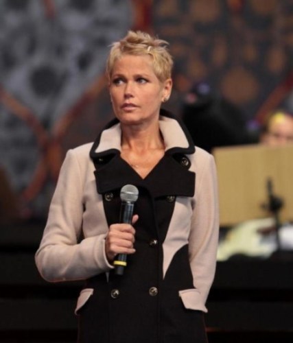  Xuxa é condenada a pagar indenização de R$ 50 mil por plágio