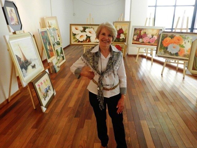 Exposição de arte de Anita vai até sábado, em centro empresarial de Vilhena