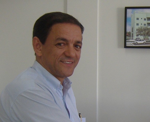 Empresário que ergueu cartão postal de Vilhena se reelege prefeito no Paraná