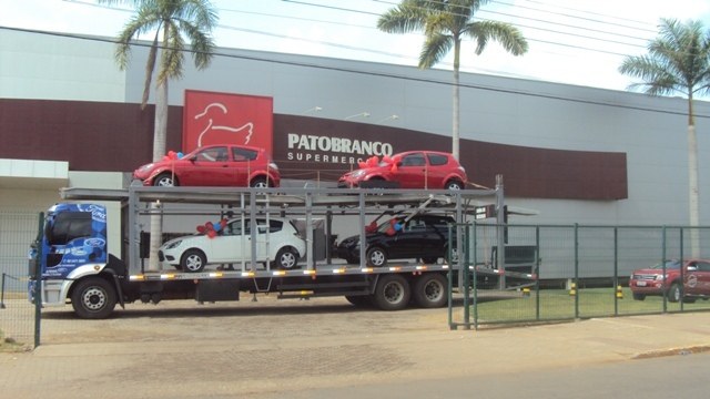 Supermercados Pato Branco anunciam promoção: quatro carros serão sorteados