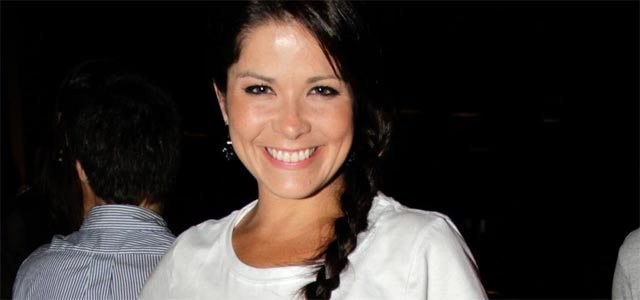 Após boatos, Samara Felippo nega estar novamente grávida 