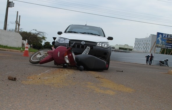 Acidente na Avenida Marechal Rondon deixa idosa ferida 