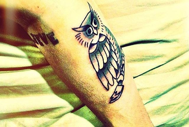 Corpo desenhado: Justin Bieber mostra nova tatuagem em foto