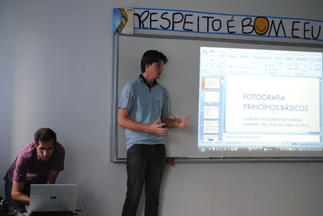 Membros do CFV ministram palestra “Princípios Básicos da Fotografia” na Coopevi
