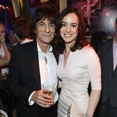 Ronnie Wood, guitarrista dos Rolling Stones, está noivo