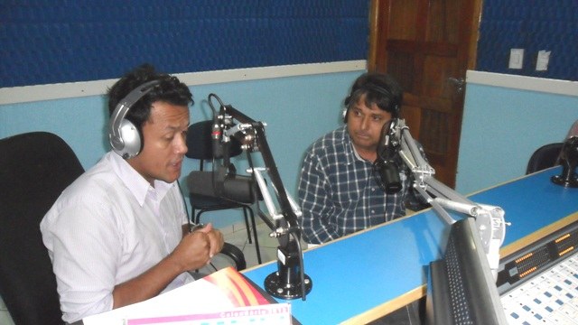 Em programa de rádio, Melki detona Rover: “Ele usou a máquina para se reeleger”