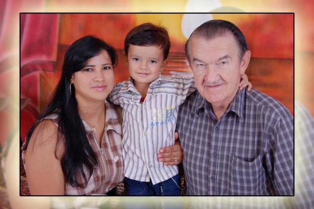 Apaixonado por tratores, fazendeiro americano mora há 25 anos em Cerejeiras