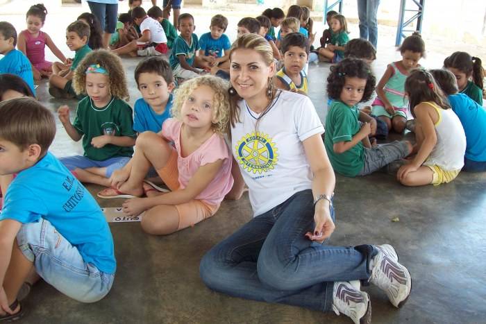ROTARY DE VILHENA COMEMORA DIA DA ALFABETIZAÇÃO
