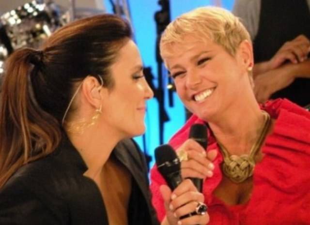 A revista, Ivete Sangalo nega ter feito sexo com Xuxa: