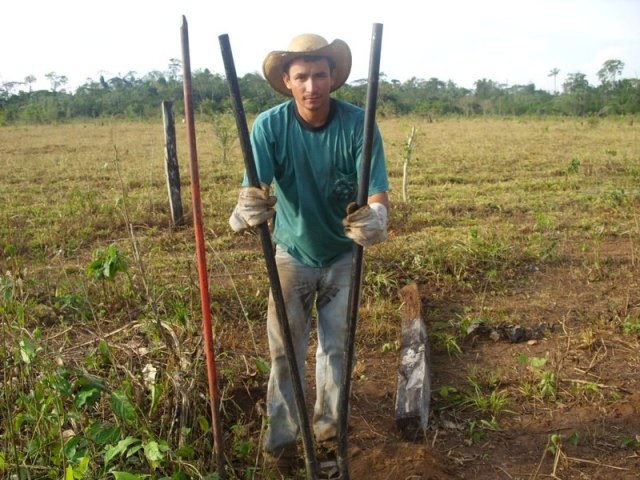 Sitiante de Corumbiara busca informações para vender créditos de carbono