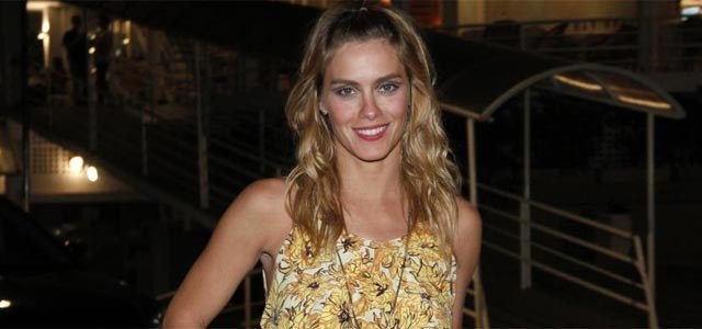 Carolina Dieckmann diz: "Se tem que tirar a roupa, não fico discutindo"