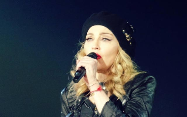 Madonna exige 16 molhos de salada em camarim no Brasil