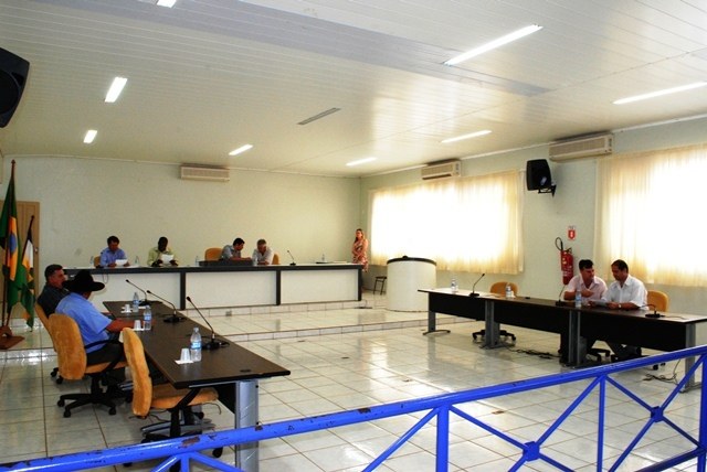 Em sessão-relâmpago, vereadores aprovam parcelamento de dívida da Prefeitura