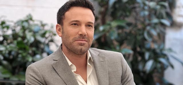 Segundo a revista "Star", o ator Ben Affleck está por um fio no casamento