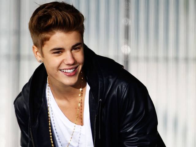 Não preciso grammy para ter amor vocês esnoba Justin Bieber
