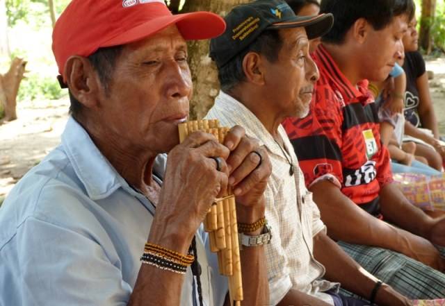 Índios do Cone Sul precisam de dentaduras e tratamento contra leshmaniose