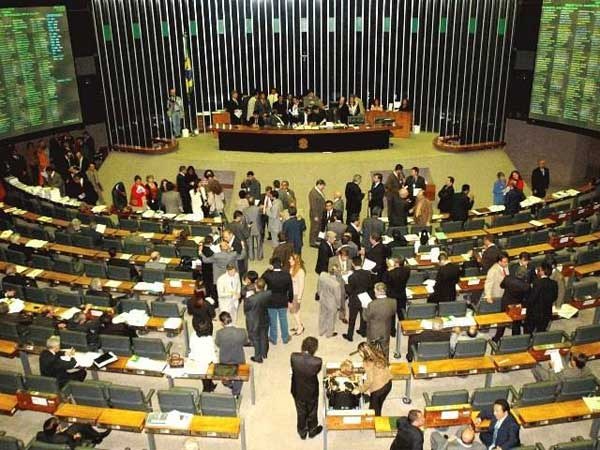 PEC DA TRANSPOSIÇÃO DE SERVIDORES É APROVADA EM 1º TURNO
