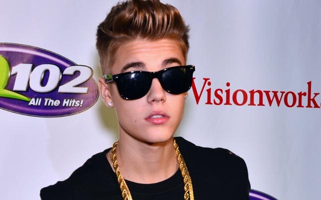 Polícia prende homem que ameaçava castrar e matar Justin Bieber