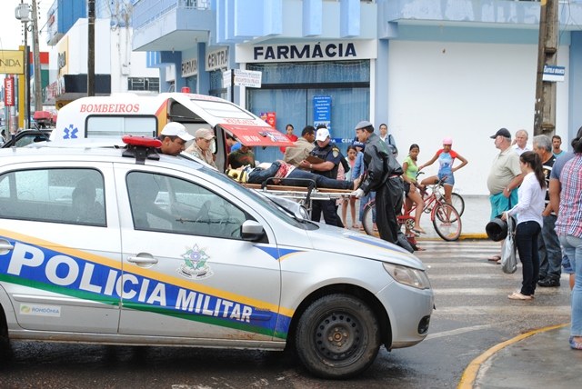 Acidente no Centro de Vilhena deixa duas mulheres feridas 