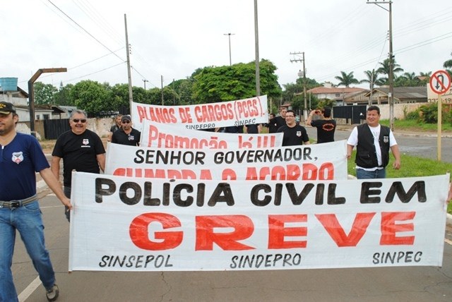 Em reunião na capital, policiais civis decidem suspender greve até 30 de abril