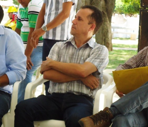Concurseiros do Cone Sul reclamam do cancelamento de concurso em Pimenteiras