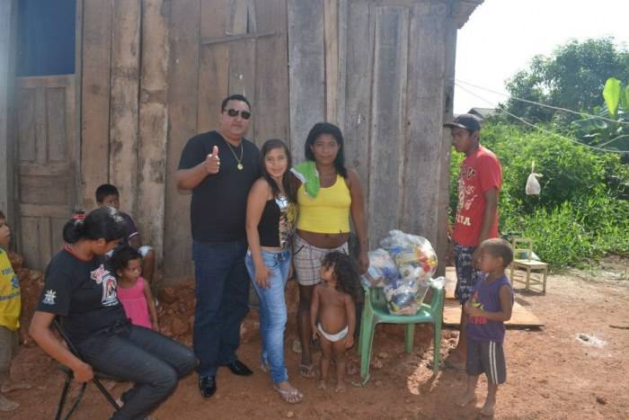 Candeias do Jamari: Prefeitura entrega a famílias carentes cestas arrecadadas