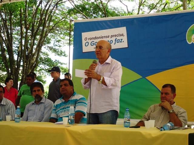 Governo lança concurso, mas vagas é insuficiente para suprir falta de professor