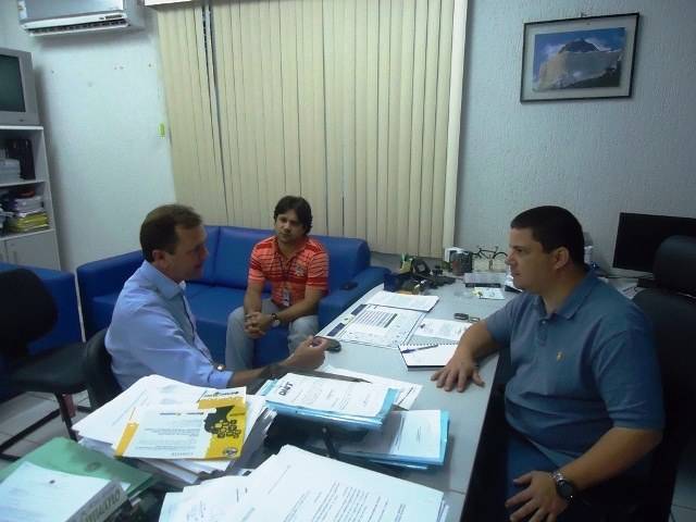 Deputado Luizinho pede ao DNIT, urgência na recuperação da BR 174