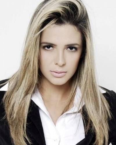 Mulher de Dhomini afirma sentir ciúme