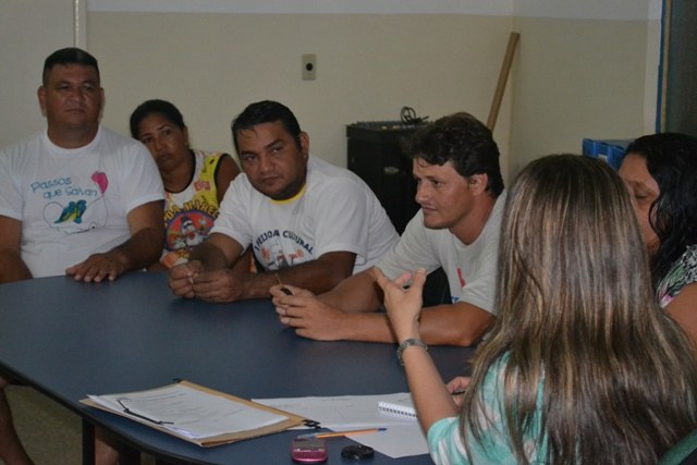 Secretaria de Cultura reúne representantes de blocos carnavalescos de Candeias