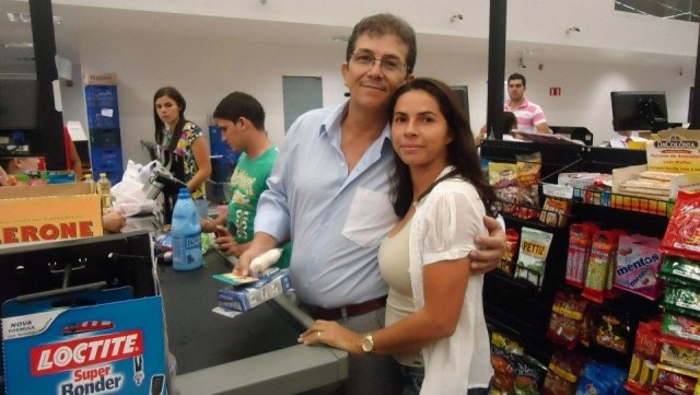 Estressada, mulher de vereador ofende site após denúncia contra o marido