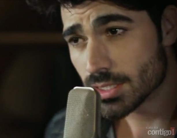 Ex-BBB Rodrigão se lança no sertanejo e bate Teló em visualizações no Youtube