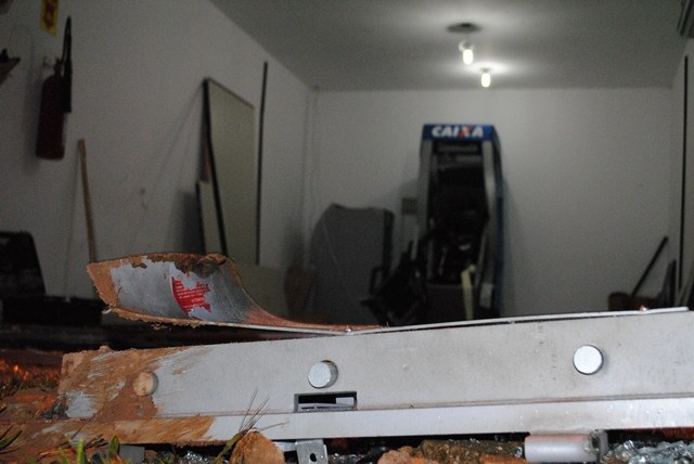 Chegou a Vilhena: Ladrões explodem caixa eletrônico no Paço Municipal