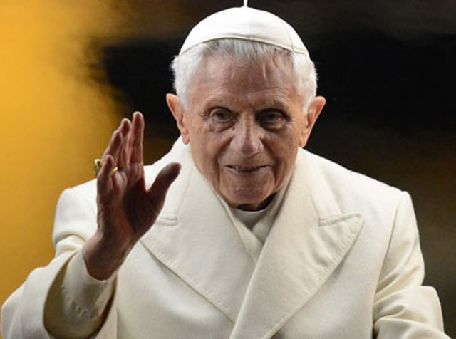 PAPA RENUNCIA