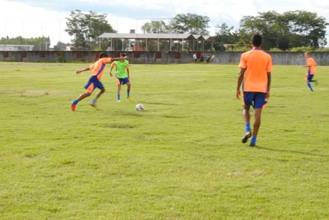 Vilhena intensifica treinos na preparação para o Rondoniense Chevrolet 2013