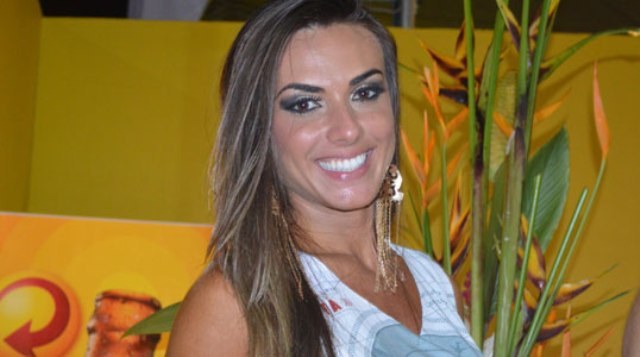 Nicole Bahls diz que vai pedir para voltar ao programa "Pânico"