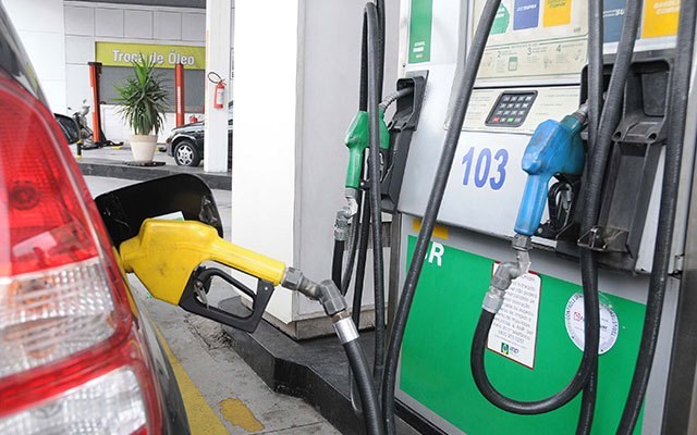 GASOLINA COM MAIS ETANOL