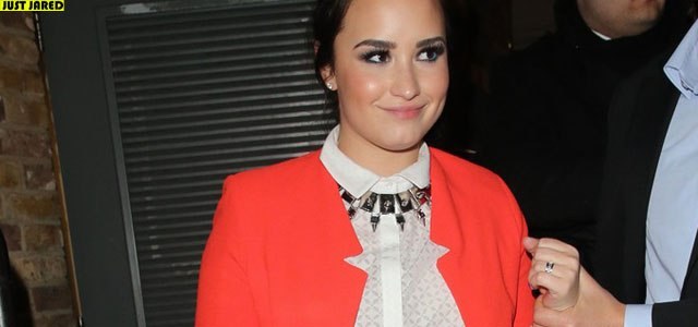 Demi Lovato revela que tem irmã mais velha que nunca conheceu