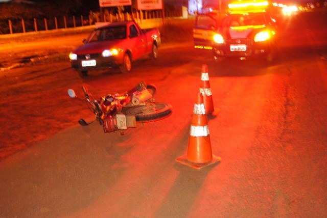 BR 174: acidente envolvendo moto e veículo deixa jovem ferido 