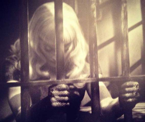 Madonna posta foto no Instagram e revela projeto secreto