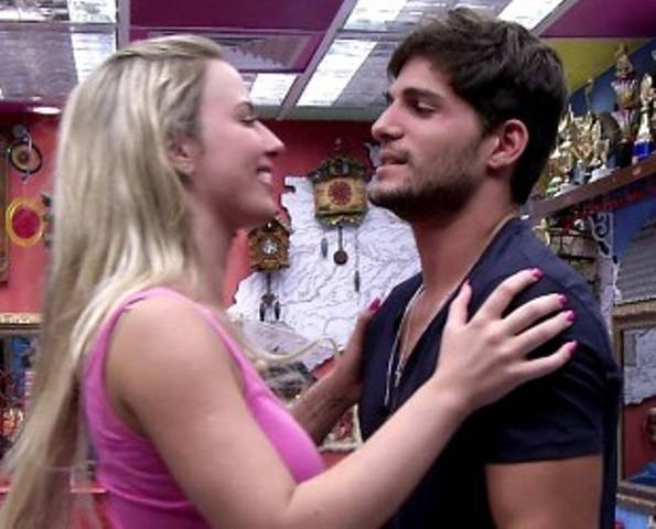 DE MENTIRINHA
