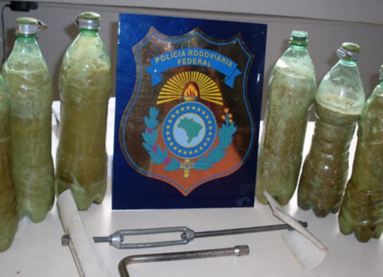 JOVEM É PRESO COM 8 KG DE PASTA BASE DE COCAÍNA