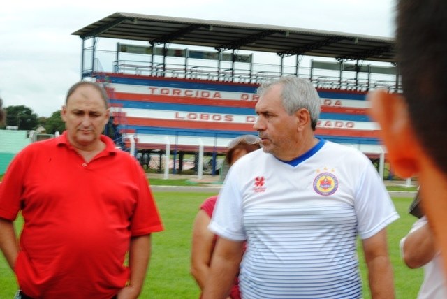 Depois de começar mal o campeonato diretoria do Vilhena apresenta novo técnico 