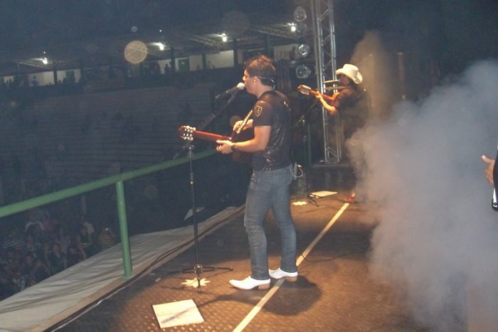 FENEVILLE TEVE PÚBLICO MENOR DO QUE ESPERADO