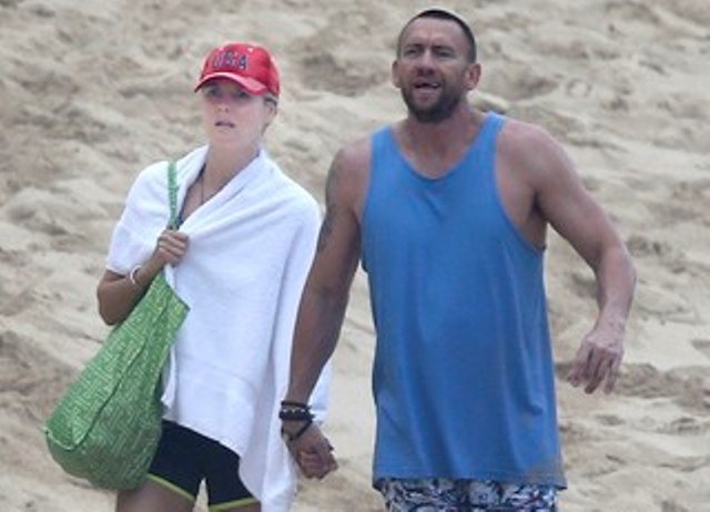 Heidi Klum salva filho e babás de afogamento no Havaí