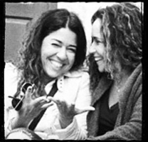 Daniela Mercury posta foto de mulher e diz: "Minha esposa, minha família"